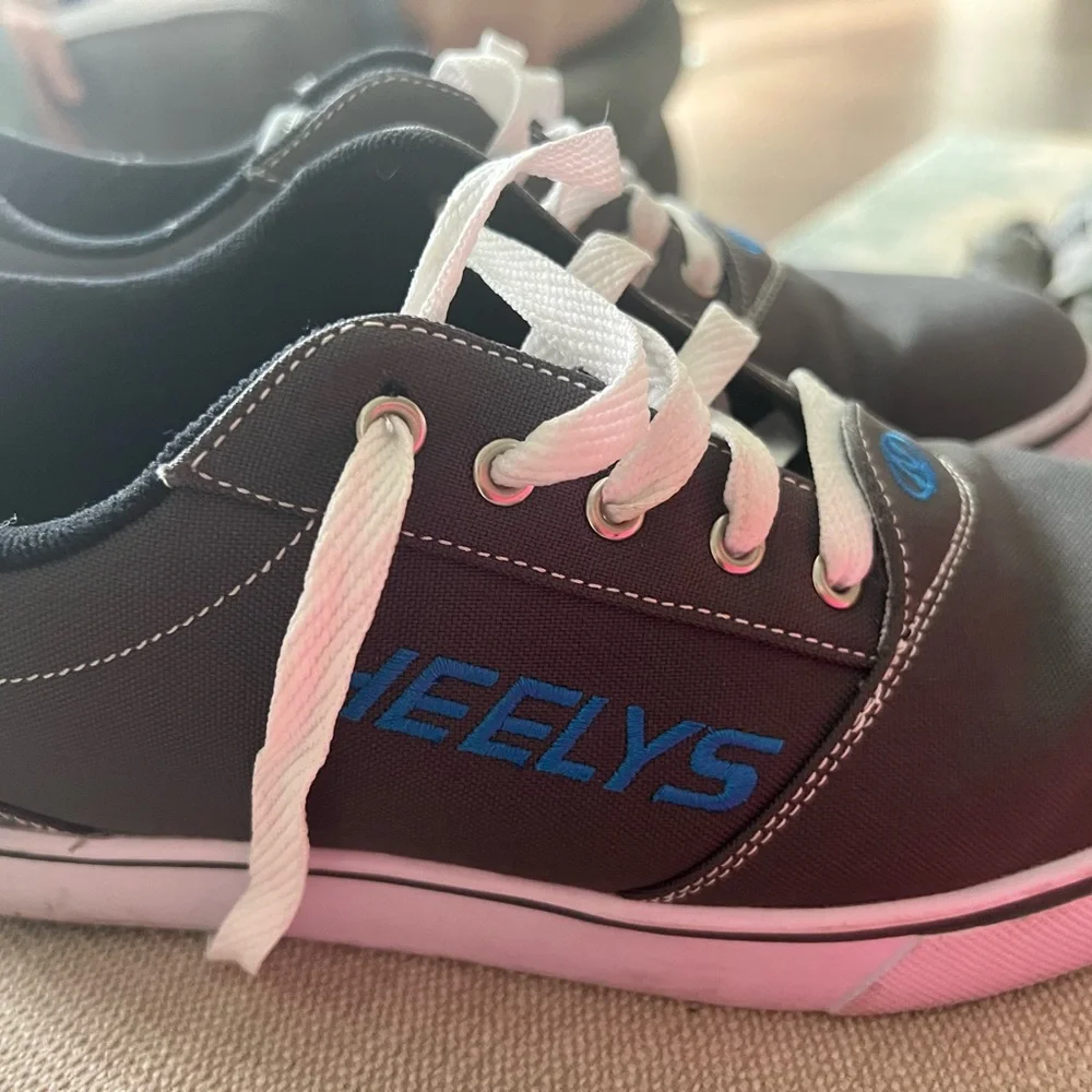 Heelys Men Shoes - Picture 3 of 4